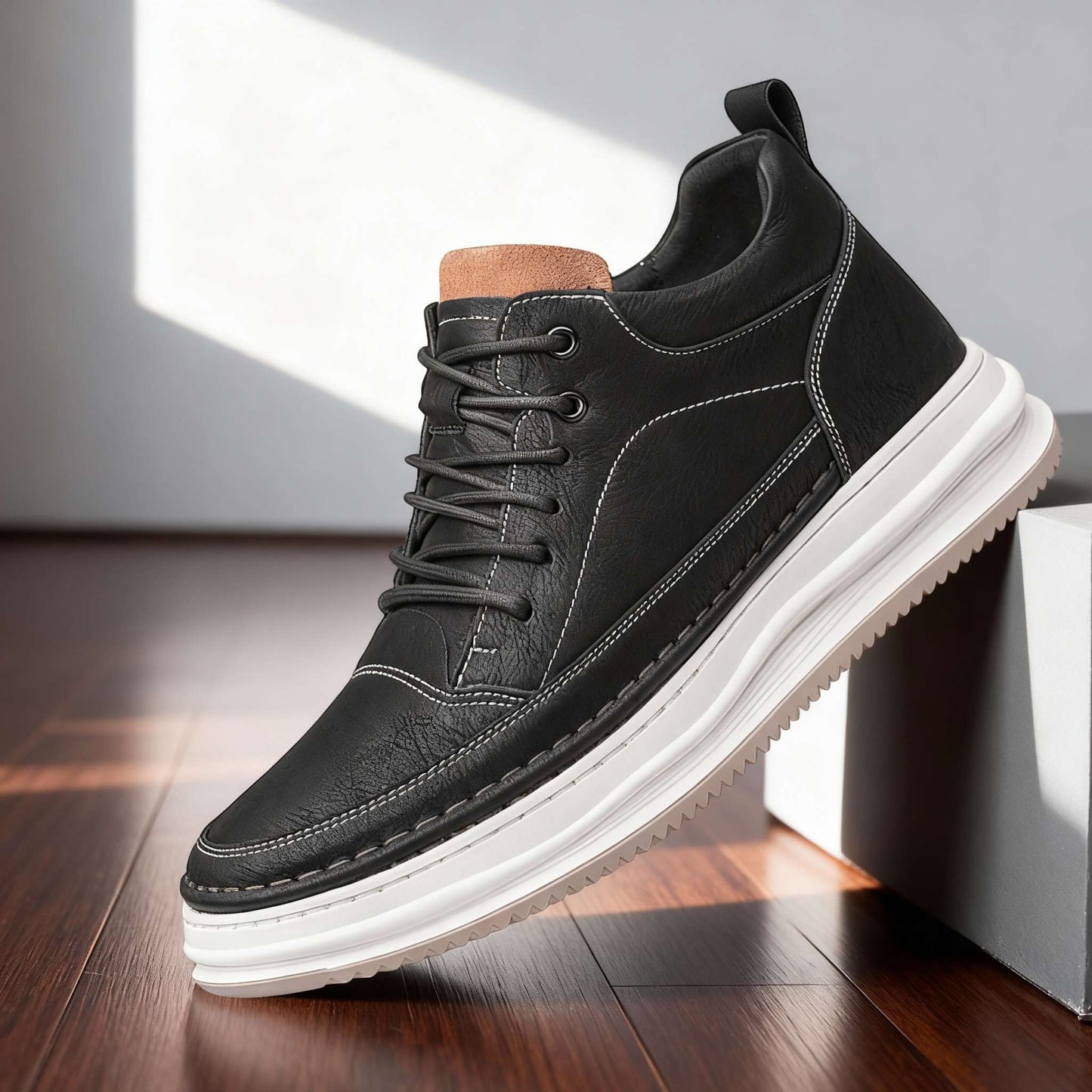 Men’s Textured Sneaker