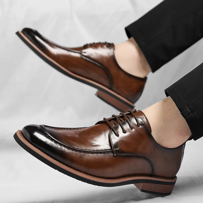 Men's Apron Toe Derby Shoes