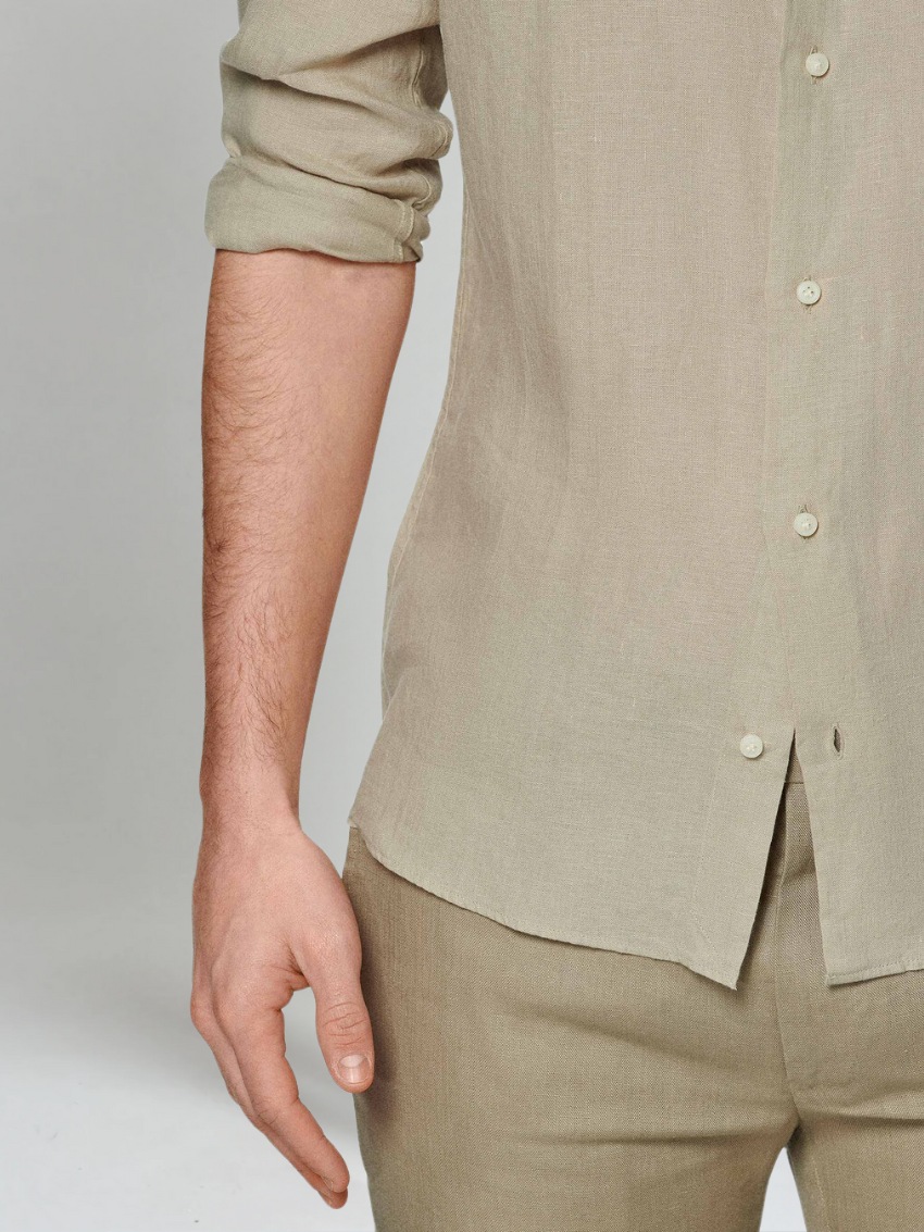 Men's Curved Hem Shirt