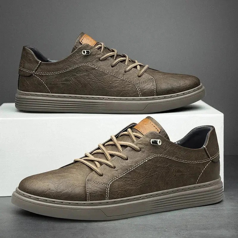 Men's Eyelet Lace Trainers
