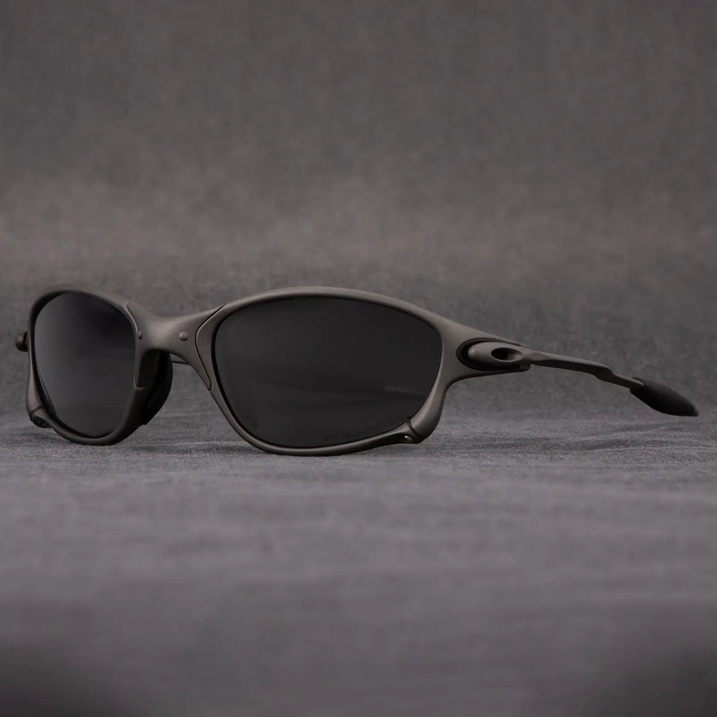 Men's Oval Frame Sunglasses