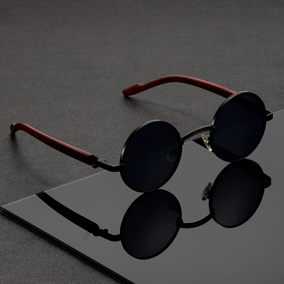 Men's Round Frame Sunglasses